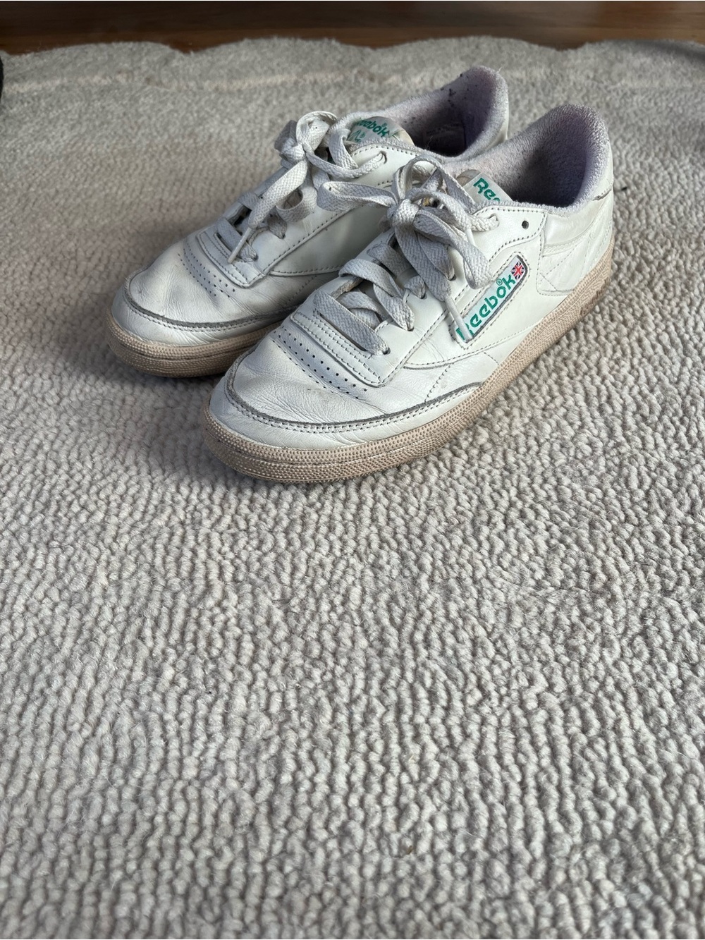 Reebok White Leather Sneakers with Beige Sole and Teal Logo